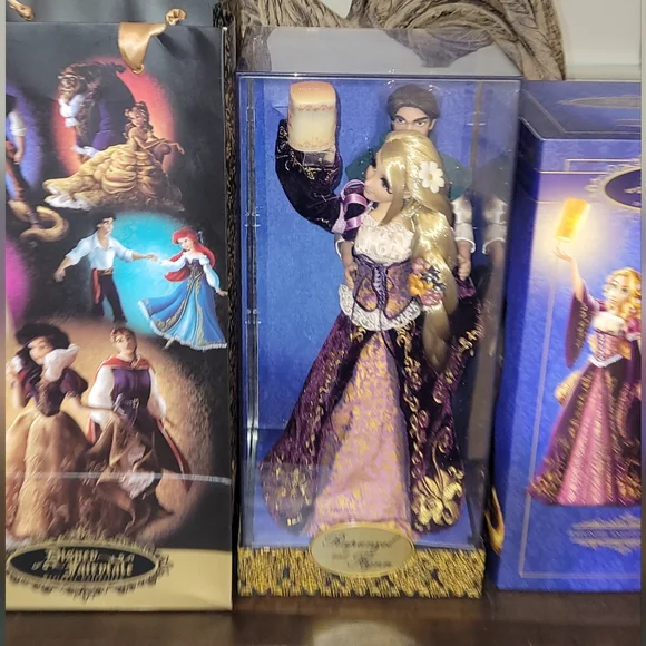 NWT LIMITED EDITION Disney Fairytale Designer Collection Rapunzel Flynn Rider - Picture 4 of 11